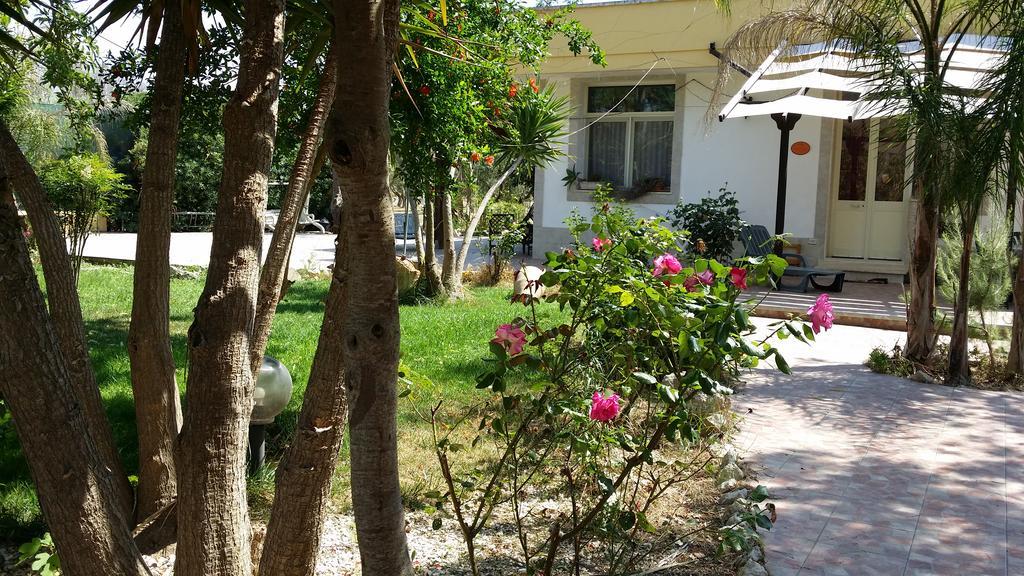B&B La Gazza Ladra Carmiano  Exterior foto